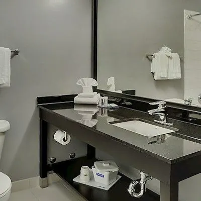 Travelodge Hotel By Wyndham Vancouver Airport Richmond 2*,  Canada