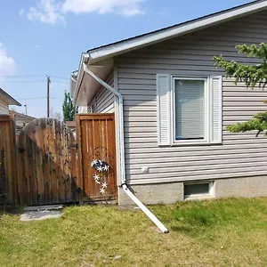 private-studio-aprtment-house.calgaryhotelsearch.com/