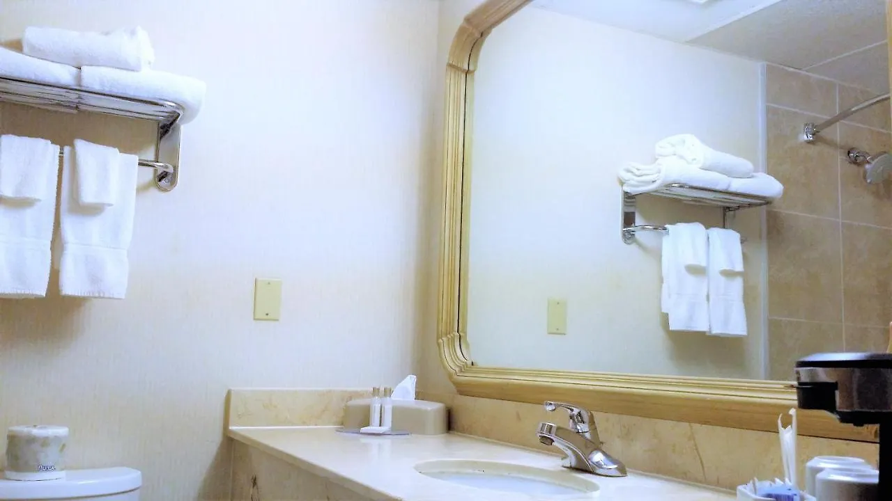 **  Travelodge Hotel By Wyndham Vancouver Airport Richmond Canada